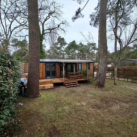 Camping Location Mobil La Pinede 17